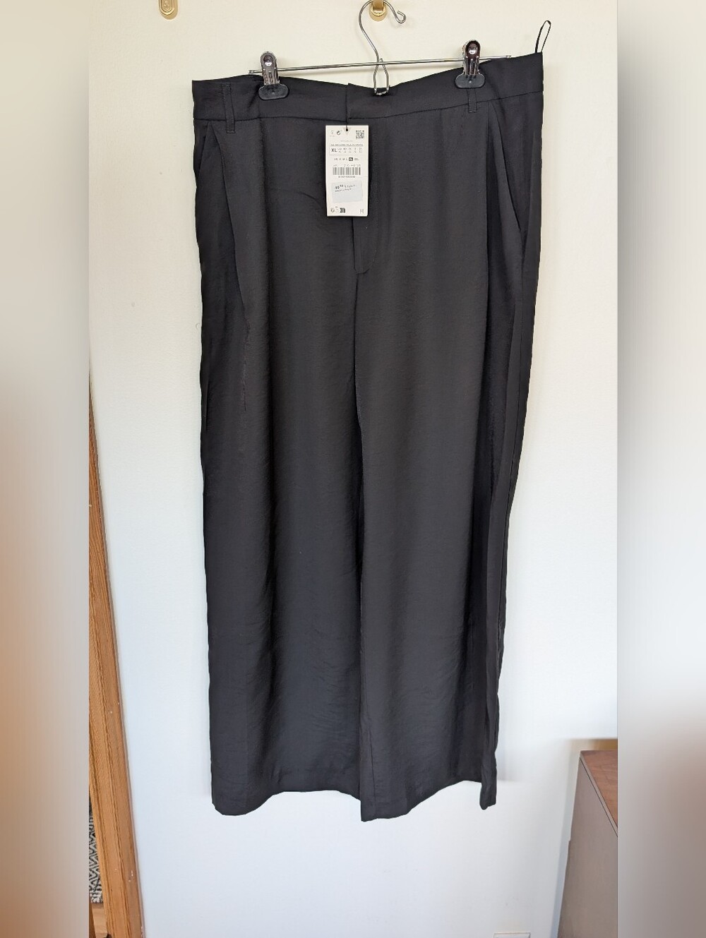 NWT Zara Women's Black Wide-Leg Trousers with Pleated Front XL